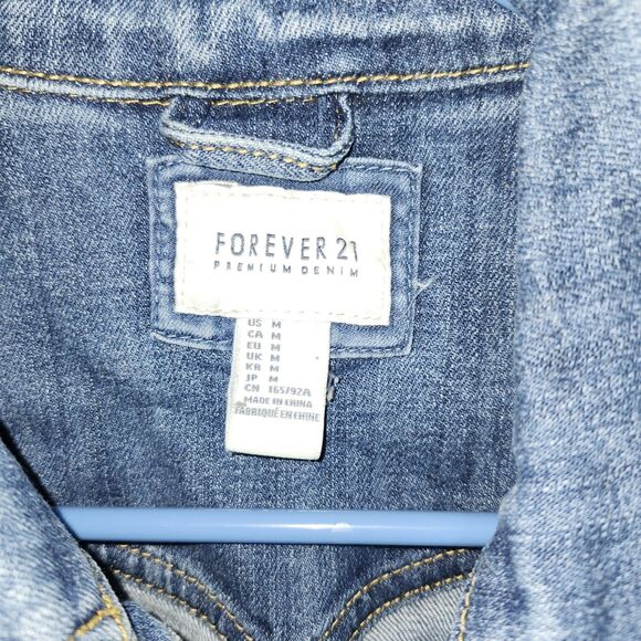 Forever 21 Girls M Premium Denim Jean Jacket Blue Slightly Distressed - Picture 3 of 11